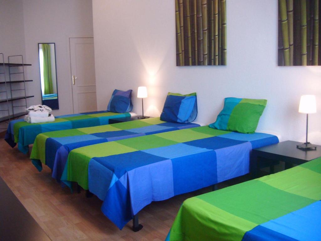 Puerta Del Sol Rooms - Madrid — Zdjęcia 1